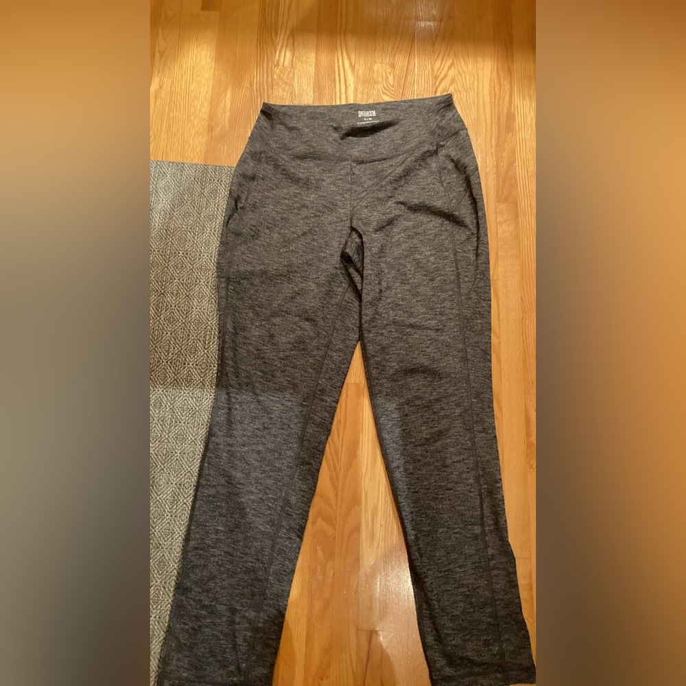 Duluth Trading women’s S x 29 NOGA